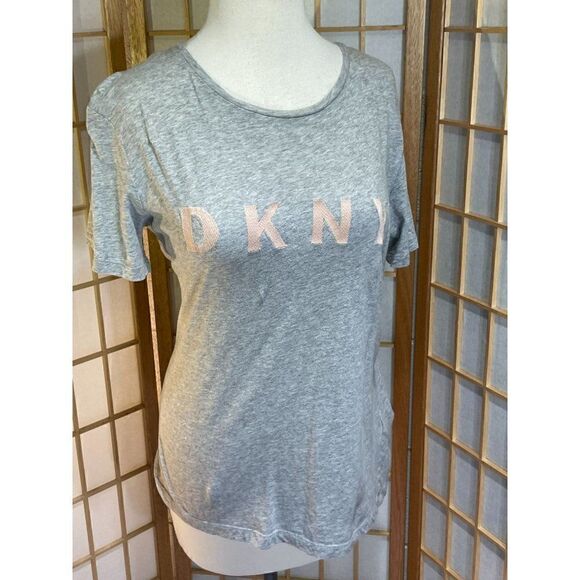 DKNY Sm Embroidered Logo Tee - Picture 9 of 12